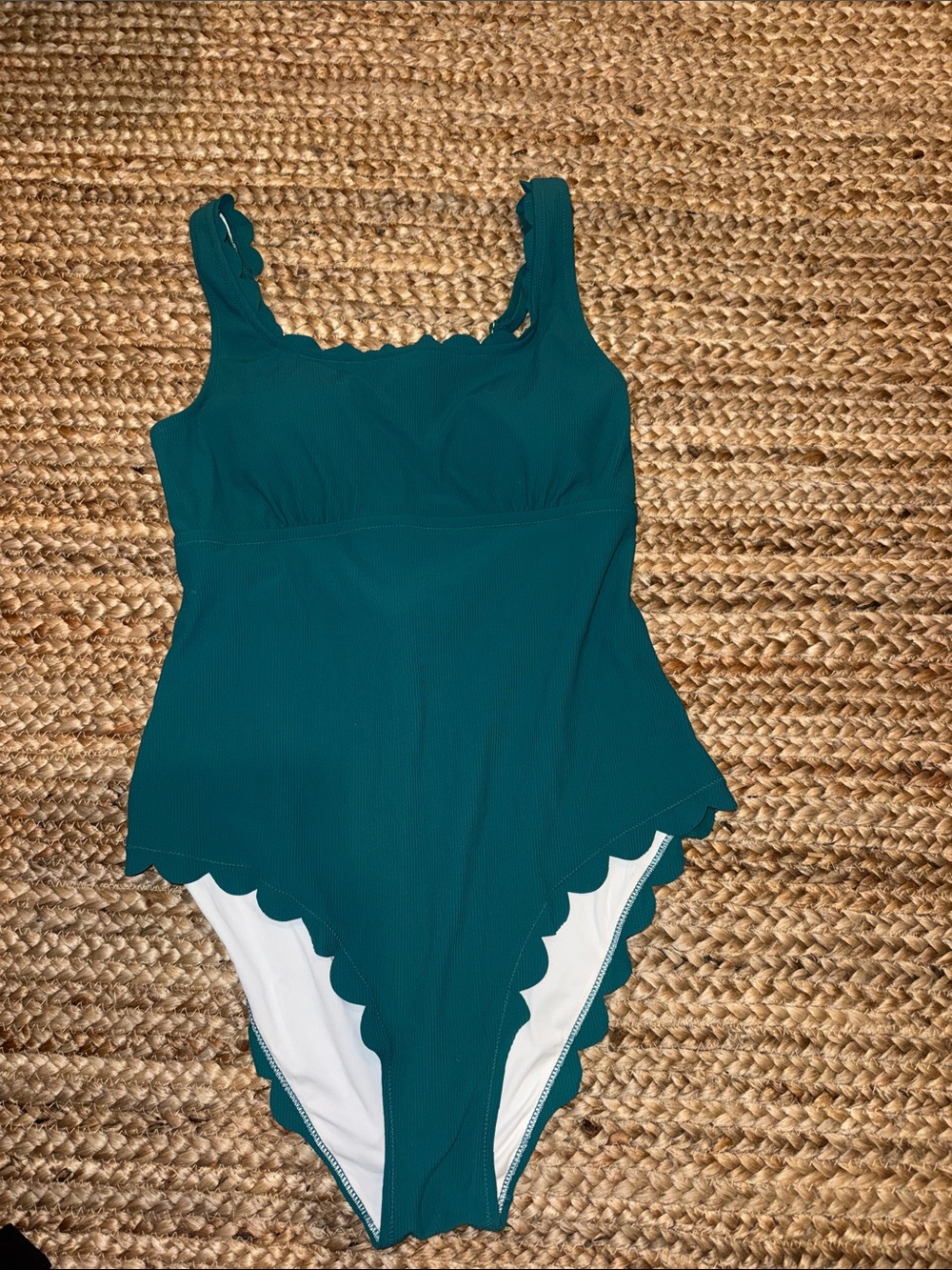 Scallop-Edge Green One-Piece Swimsuit